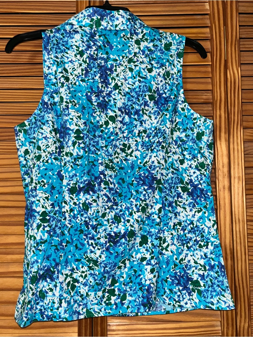 Talbots Sleeveless Faux Wrap Blouse Blue Green Floral Surplice Top Size 12 - Picture 2 of 11